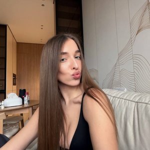 Голая Алена Артамонова