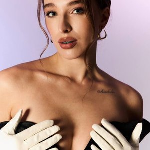 Голая Алена Артамонова