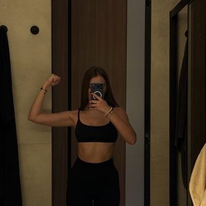 Голая Алена Артамонова