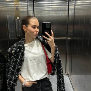 Голая Аврора Киба