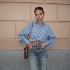 Голая Аврора Киба