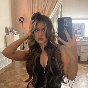 Голая Мехрона Шарипова