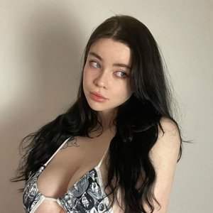 Голая Okichloeo