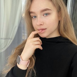 Голая Mia Miku