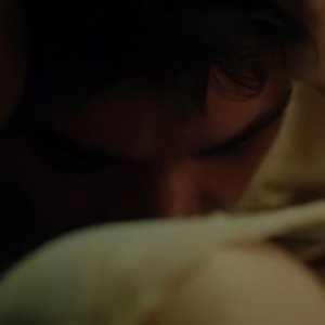 Голая Эстер Экспосито