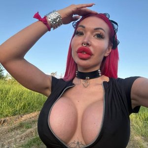 Голая Галина Кузина