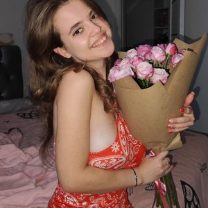 Голая Дарья Арефьева