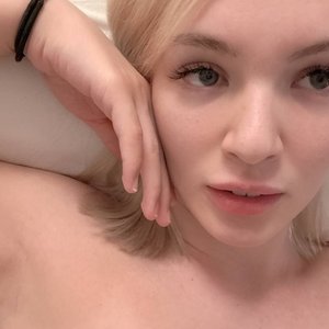 Голая Евгения Уайлд