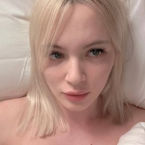 Голая Евгения Уайлд