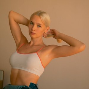Голая Евгения Уайлд