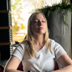 Голая Катя Вяликова
