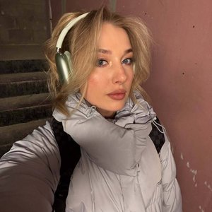 Голая Катя Вяликова