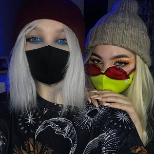 Голая Селия