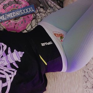 Голая Селия