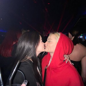 Голая Лейла Майерс