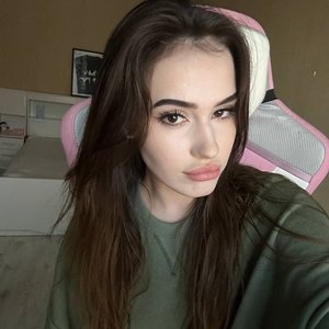 Голая Mabelend