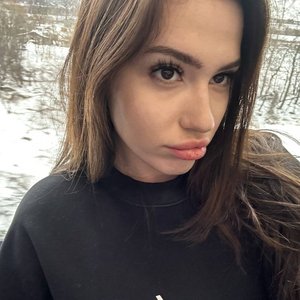 Голая Mabelend