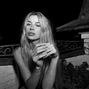 Голая Maryymme