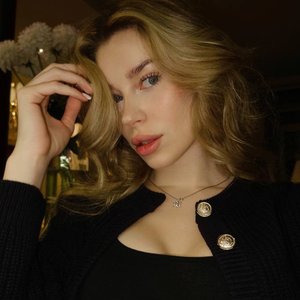 Голая Maryymme