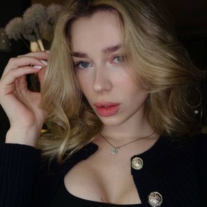 Голая Maryymme