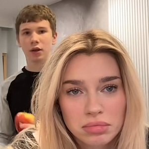 Голая Maryymme