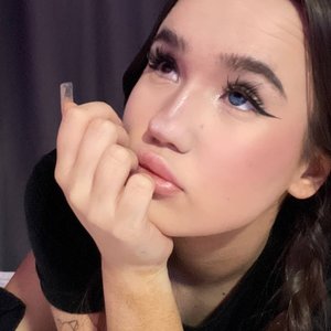 Голая Неонова
