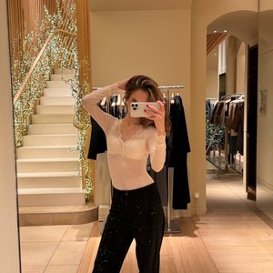 Голая Ангелина Клевцова