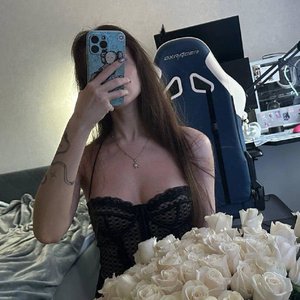 Голая Nordvi