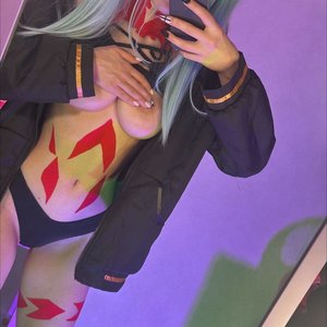 Голая Vikiblade