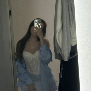 Голая Nordvi