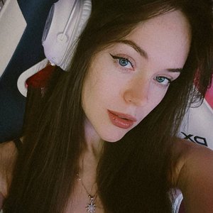 Голая Nordvi
