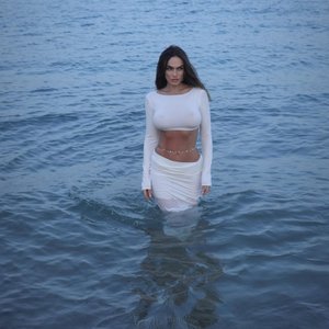 Голая Алена Водонаева