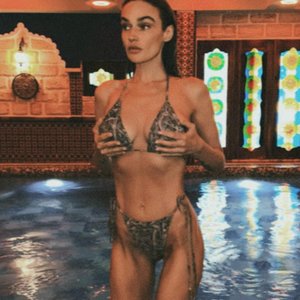 Голая Алена Водонаева