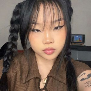 Голая Arlene Lee