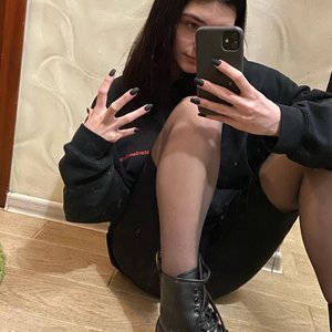 Голая Лил Фридж