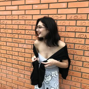 Голая Лил Фридж