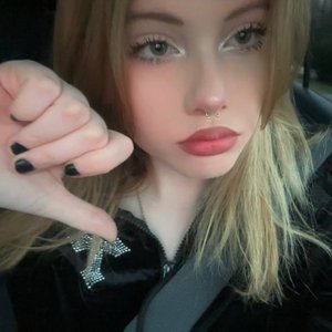 Голая Кира Аврорка