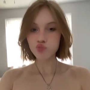 Голая Кира Аврорка