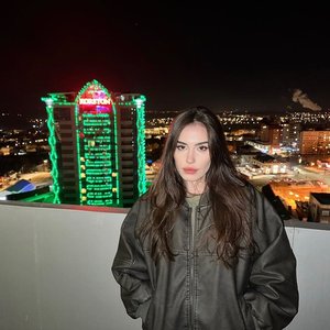 Голая Mabelend