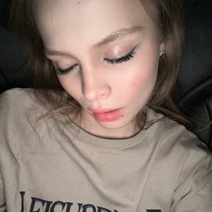 Голая Милана Стар