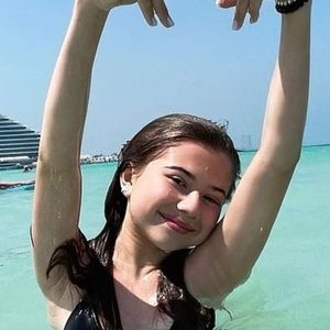 Голая Милана Хаметова