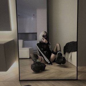 Голая Парадокси