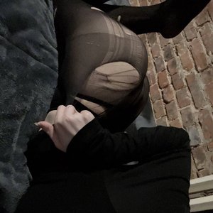 Голая Парадокси