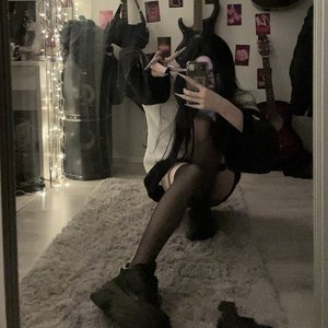 Голая Парадокси