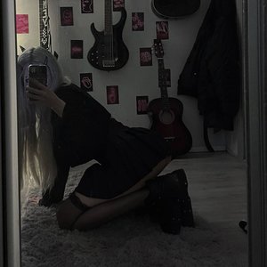 Голая Парадокси