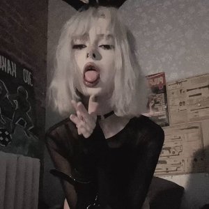 Голая Парадокси