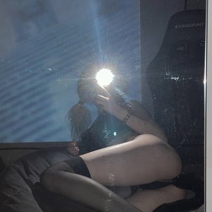 Голая Парадокси