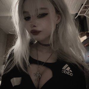 Голая Парадокси