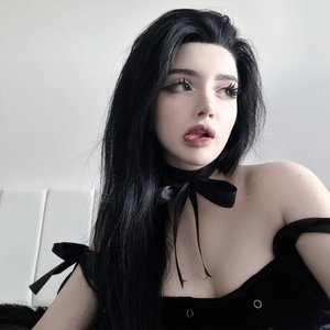Голая Морфилина