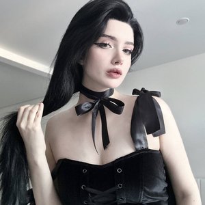 Голая Морфилина